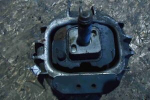 Изображение товара 92997 - 00092997 podushka krepleniya dvigatelya 3