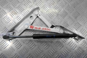 Изображение товара 93077 - 00093077 petlya kryshki bagazhnika 2