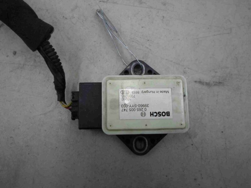 Изображение товара 93490 - 00093490 datchik uskoreniya Renault Sandero