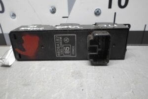 Изображение товара 93563 - 00093563 blok upravleniya steklopodemnikami 3