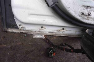 Изображение товара 93661 - 00093661 dver perednyaya pravaya Ford Transit Connect 3