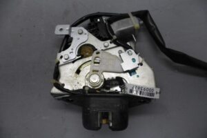 Изображение товара 93827 - 00093827 zamok bagazhnika 3