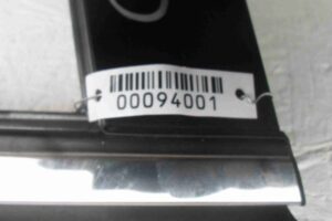 Изображение товара 94001 - 00094001 dver perednyaya pravaya Renault Sandero 1