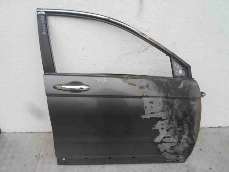 Изображение товара 94001 - 00094001 dver perednyaya pravaya Renault Sandero