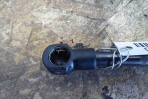 Изображение товара 94026 - 00094026 amortizator kryshki bagazhnika Toyota Corolla Matrix 1