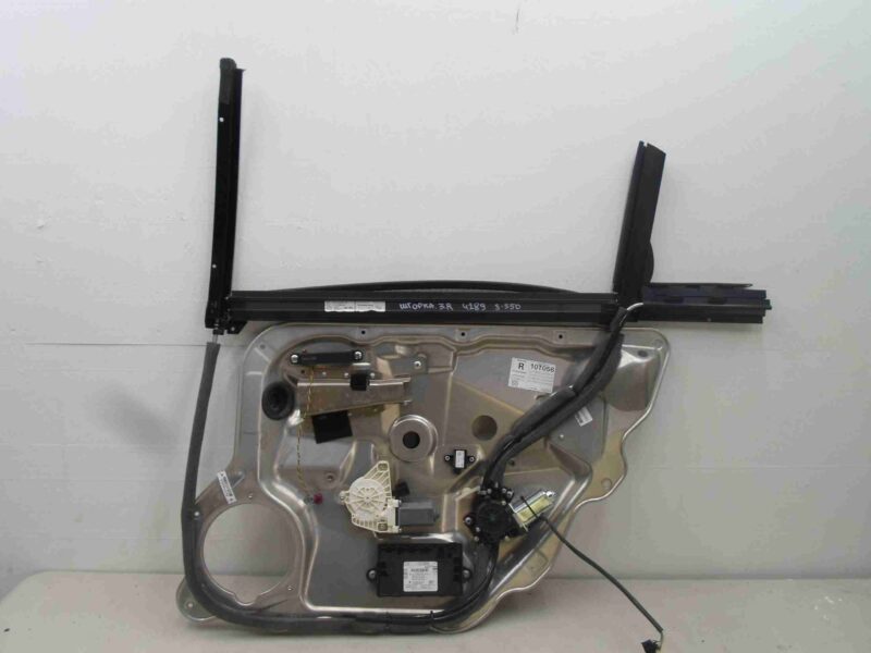 Изображение товара 94078 - 00094078 steklopodemnik zadnij pravyj Ford Scorpio