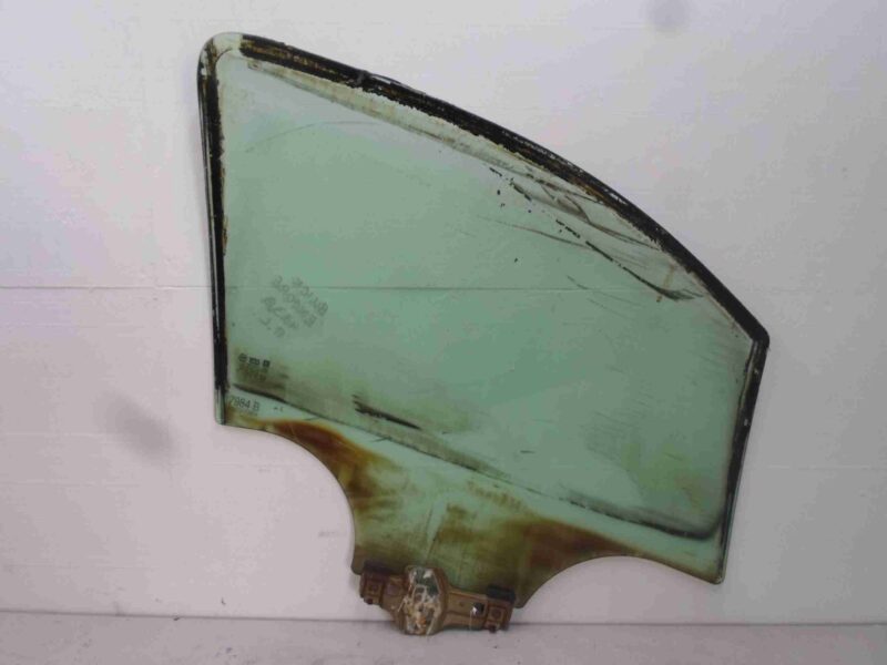 Изображение товара 94084 - 00094084 steklo dveri perednej levoj