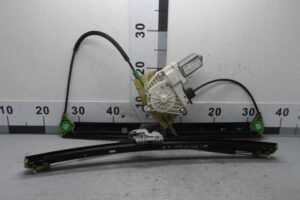 Изображение товара 94345 - 00094345 steklopodemnik perednij pravyj 