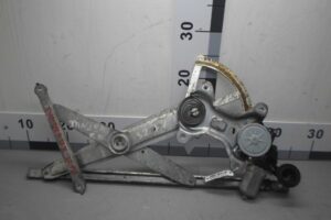 Изображение товара 94431 - 00094431 steklopodemnik perednij pravyj Renault Laguna