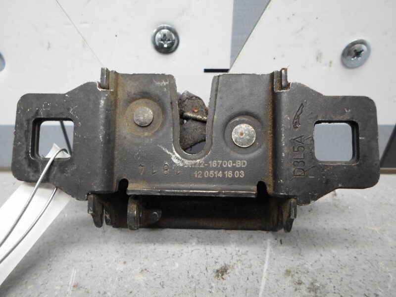 Изображение товара 94467 - 00094467 zamok kapota Audi Q5