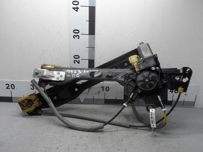 Изображение товара 94488 - 00094488 steklopodemnik perednij pravyj Chevrolet Aveo