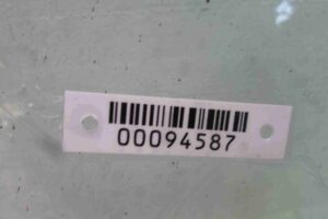 Изображение товара 94587 - 00094587 steklo dveri perednej pravoj Audi 80 3