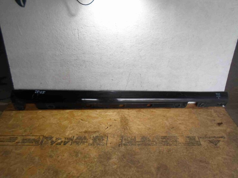 Изображение товара 94606 - 00094606 porog plastikovyj pravyj Ford Scorpio