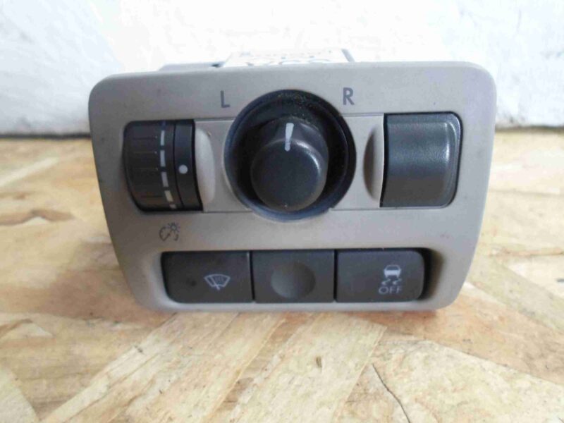 Изображение товара 94680 - 00094680 knopka salona Peugeot 306