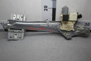 Изображение товара 94737 - 00094737 steklopodemnik zadnij levyj Skoda Yeti 3