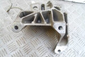 Изображение товара 94856 - 00094856 kronshtejn dvigatelya Volkswagen Golf 3