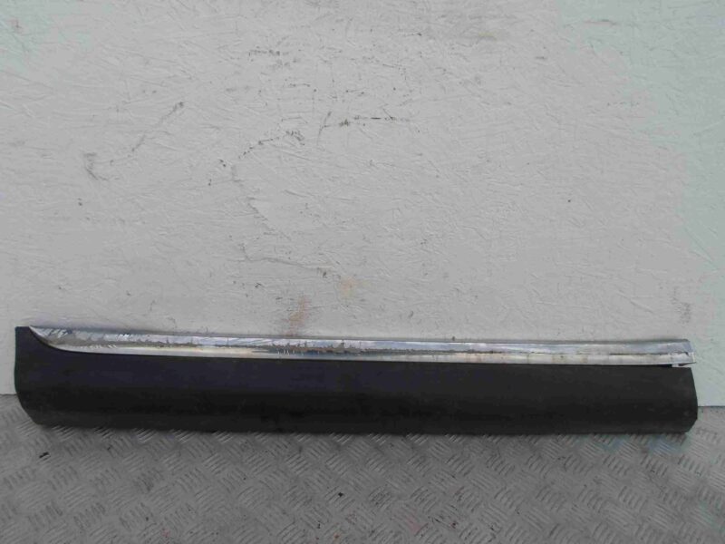 Изображение товара 94870 - 00094870 nakladka dveri (molding) Skoda Octavia