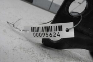 Изображение товара 95624 - 00095624 petlya kapota pravaya 3