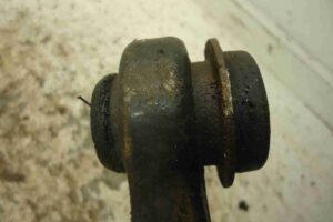 Изображение товара 96020 - 00096020 rychag perednij levyj verkhnij Peugeot 207 3