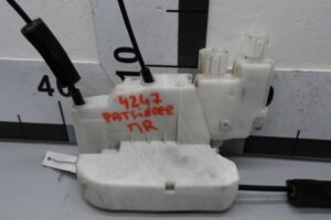 Изображение товара 96050 - 00096050 zamok dveri perednej pravoj LDV Convoy