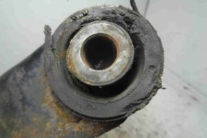 Изображение товара 101322 - 00096390 kulak povorotnyj levyj SAAB 9 3 2