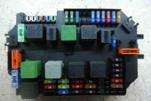 Изображение товара 96552 - 00096552 blok predokhranitelej Ford Scorpio