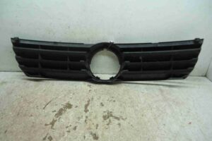 Изображение товара 96795 - 00096795 reshetka radiatora Toyota Sequoia 1