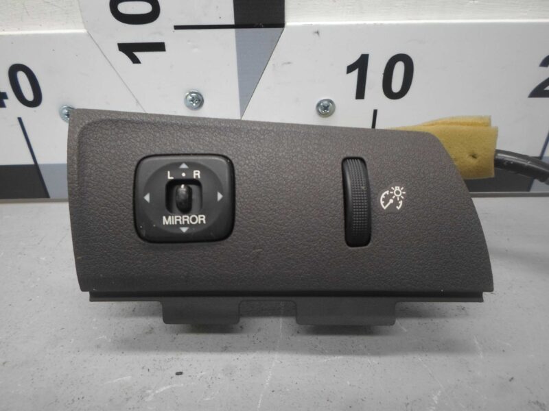 Изображение товара 96827 - 00096827 knopka salona Chevrolet Blazer