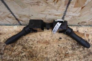 Изображение товара 97400 - 00097400 pereklyuchatel podrulevoj (strekoza) Toyota Hiace