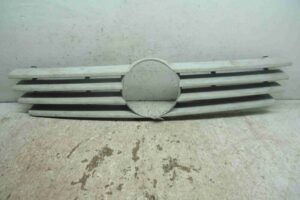 Изображение товара 97404 - 00097404 reshetka radiatora Toyota Sequoia