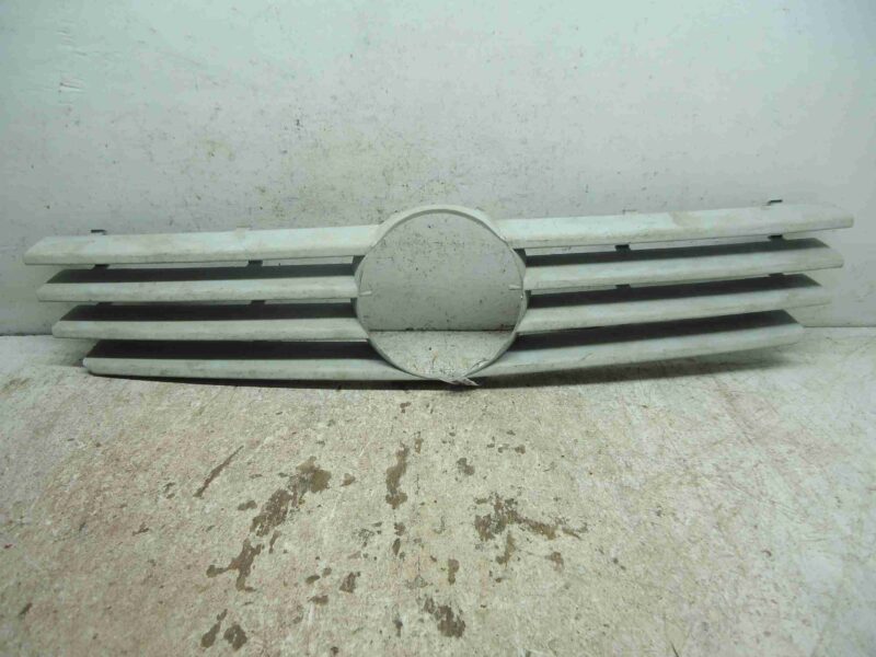 Изображение товара 97404 - 00097404 reshetka radiatora Toyota Sequoia