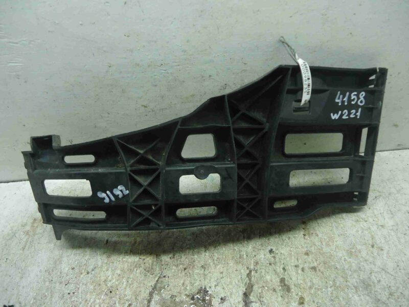 Изображение товара 98235 - 00098235 kronshtejn zadnego bampera Ford Scorpio 2