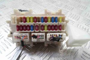 Изображение товара 98569 - 00098569 blok predokhranitelej Toyota Hiace 1