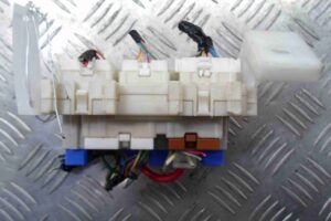 Изображение товара 98569 - 00098569 blok predokhranitelej Toyota Hiace 2