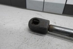 Изображение товара 99459 - 00099459 amortizator kryshki bagazhnika Renault Sandero