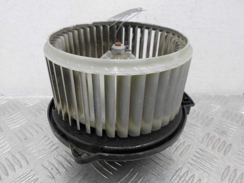 Изображение товара 99567 - 00099567 ventilyator otopitelya (motorchik pechki) Volkswagen Amarok