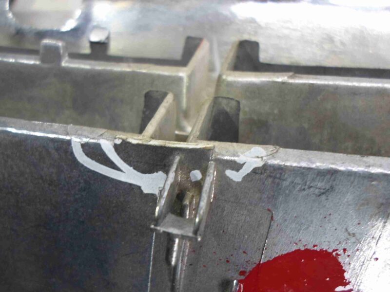 Изображение товара 99576 - 00099576 reshetka radiatora Opel Sintra