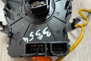 Изображение товара 100141 - 00100141 pereklyuchatel podrulevoj (strekoza) Alfa Romeo 146 3