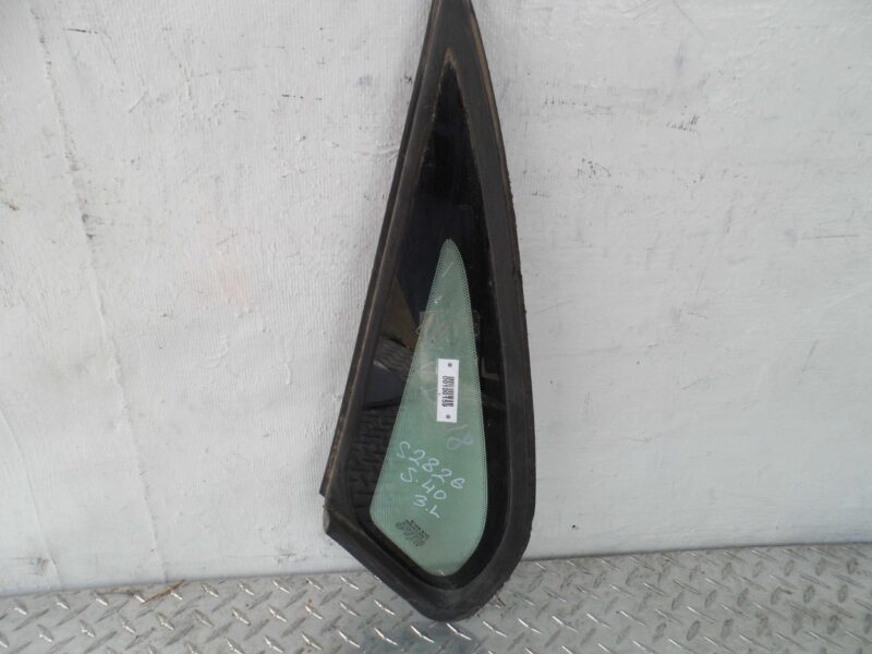 Изображение товара 100159 - 00100159 steklo kuzovnoe levoe Volvo S70