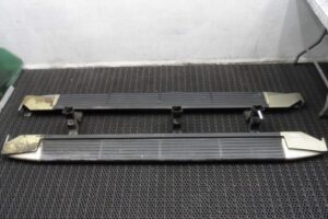 Изображение товара 100221 - 00100221 podnozhka pravaya SAAB 9 3