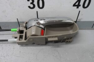 Изображение товара 100325 - 00100325 zamok dveri perednej pravoj 1