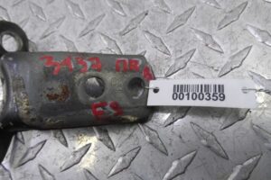 Изображение товара 100359 - 00100359 petlya dveri perednyaya Chevrolet Blazer 2