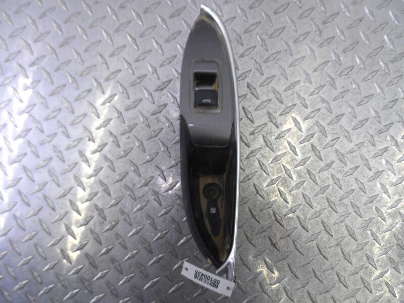 Изображение товара 100435 - 00100435 knopka steklopodemnika