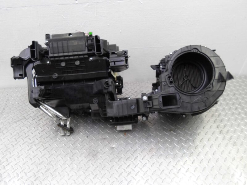 Изображение товара 100553 - 00100553 korpus otopitelya (pechki)