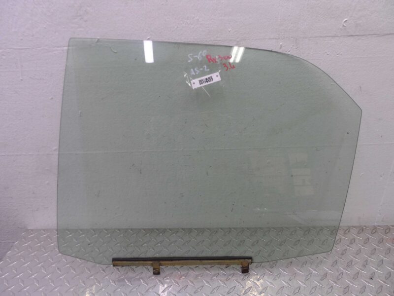 Изображение товара 100597 - 00100597 steklo dveri zadnej levoj BMW 5 Series