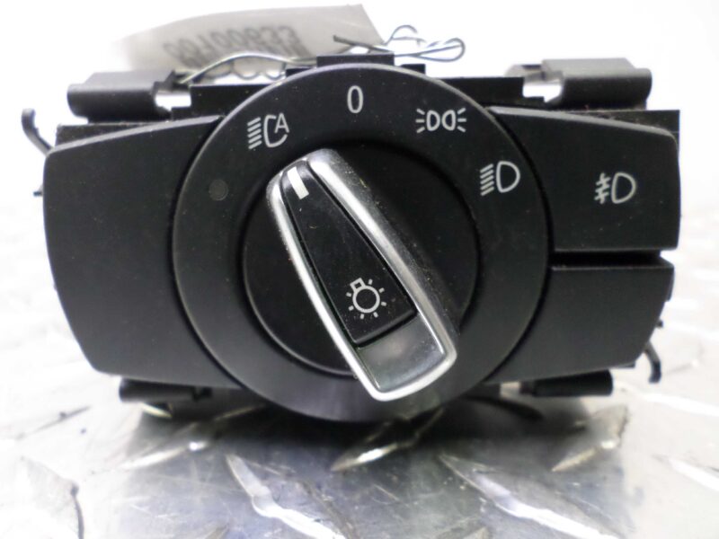 Изображение товара 100633 - 00100633 pereklyuchatel sveta