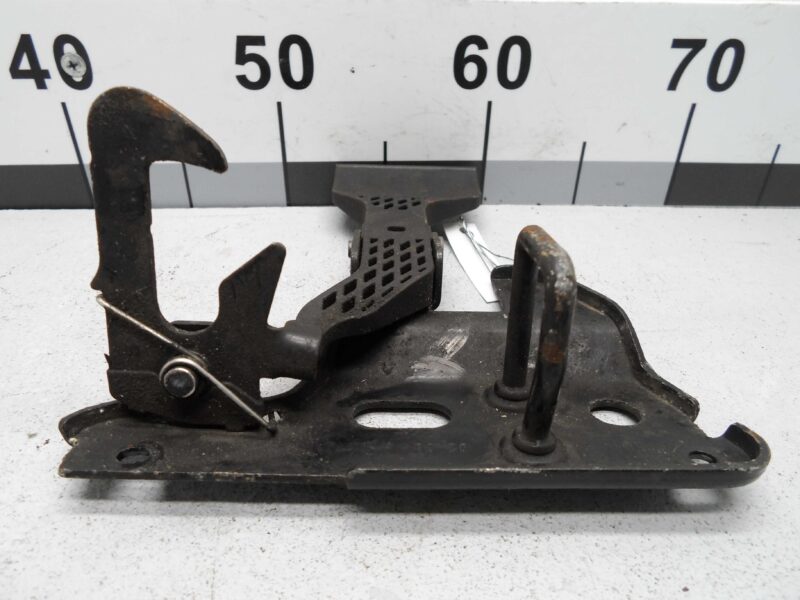 Изображение товара 100707 - 00100707 zamok kapota