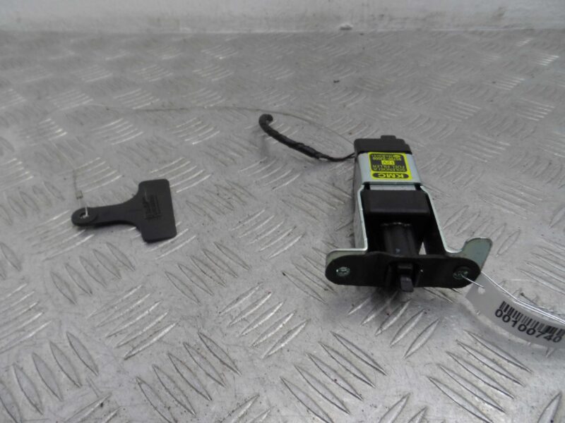 Изображение товара 100740 - 00100740 aktivator zamka kryshki toplivnogo baka Audi TT