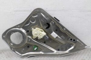 Изображение товара 100780 - 00100780 steklopodemnik zadnij pravyj Honda Ridgeline