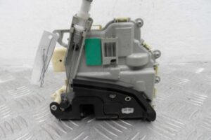 Изображение товара 100936 - 00100936 zamok dveri perednej pravoj 3